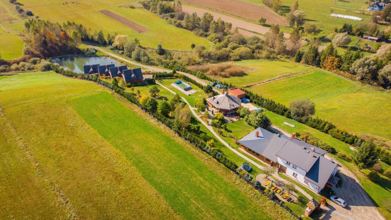 Отель Bieszczadzki Osrodek Wypoczynkowo Konferencyjny Danfarm Устшики-Дольне Экстерьер фото